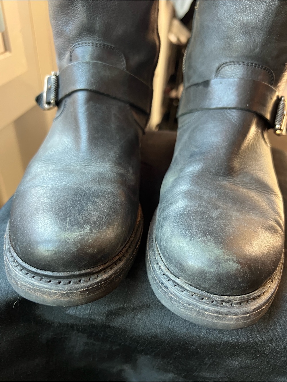 FRYE 'Veronica Belted Tall' Black Leather Buckled High Boots Biker Womens 9 - Picture 6 of 12